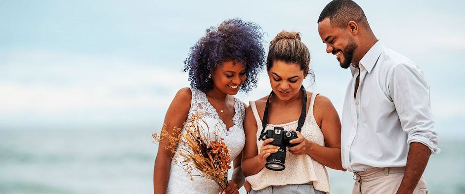 Capturing Memories: Choosing the Right Photographer and Videographer